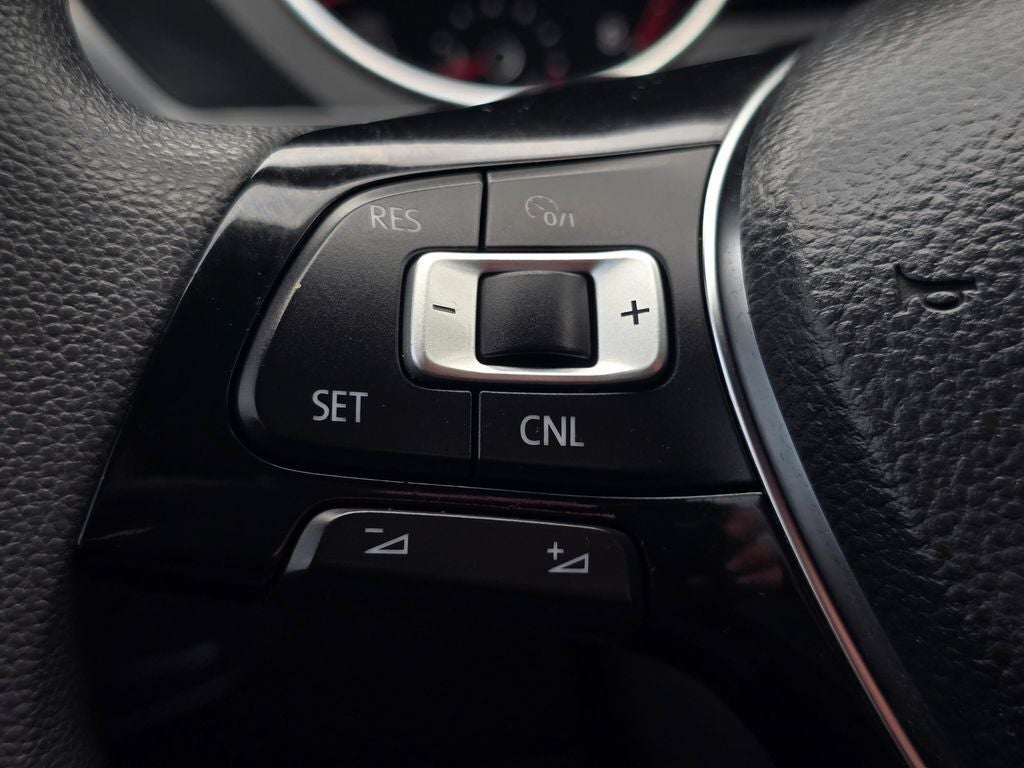 2018 Volkswagen Tiguan 2.0T S