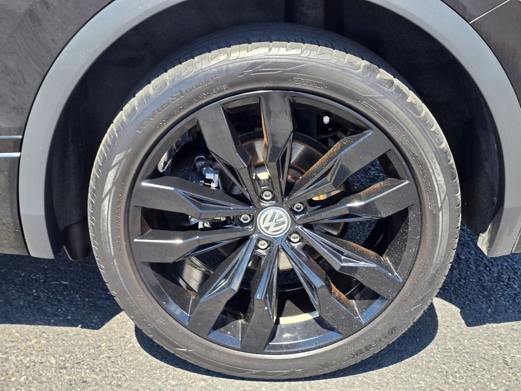 2020 Volkswagen Tiguan 2.0T SE R-Line Black