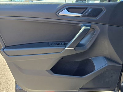 2020 Volkswagen Tiguan 2.0T SE R-Line Black