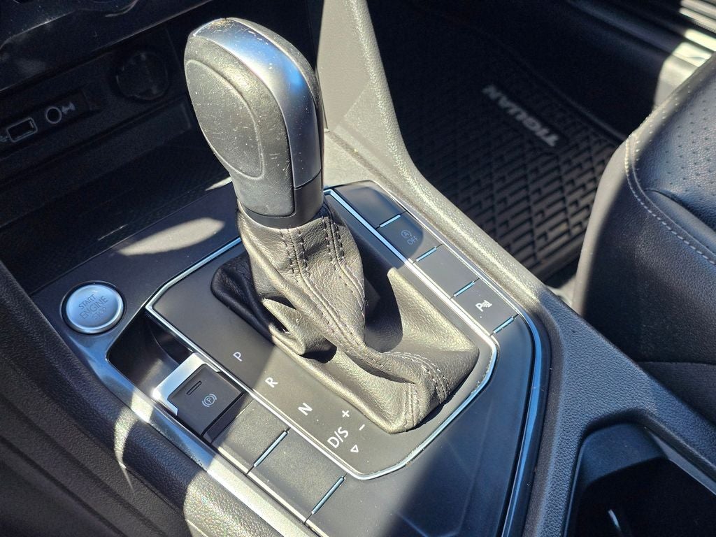 2020 Volkswagen Tiguan 2.0T SE R-Line Black
