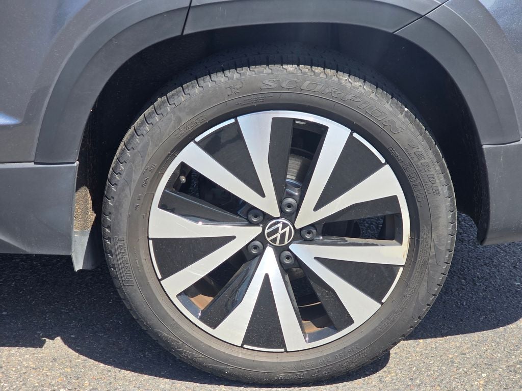 2023 Volkswagen Taos 1.5T SE