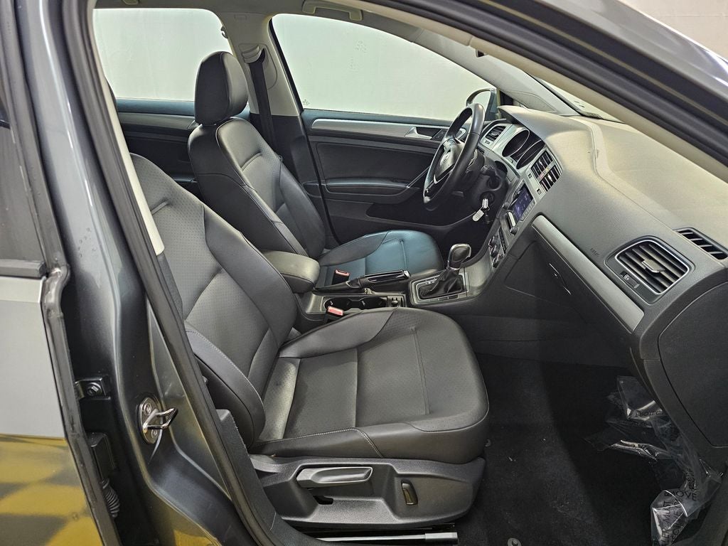 2015 Volkswagen Golf TSI SE 4-Door