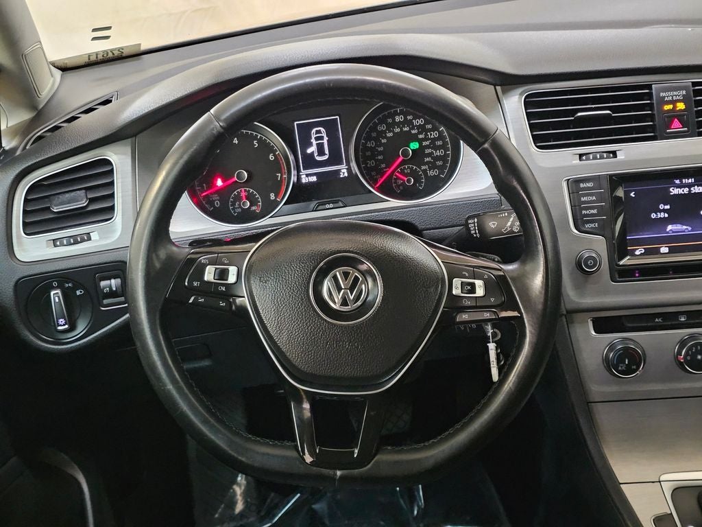 2015 Volkswagen Golf TSI SE 4-Door