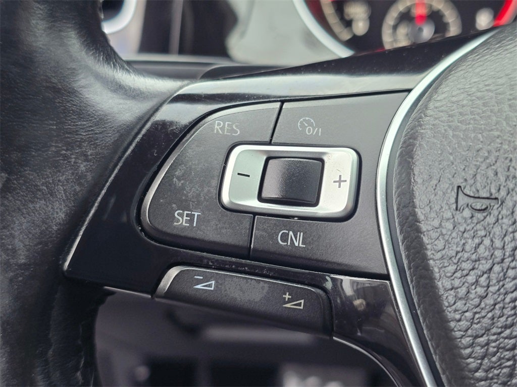 2015 Volkswagen Golf TSI SEL 4-Door