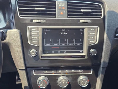 2017 Volkswagen Golf GTI SE