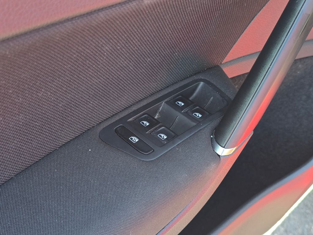 2019 Volkswagen Golf GTI 2.0T S