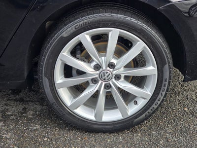 2016 Volkswagen Golf SportWagen SE