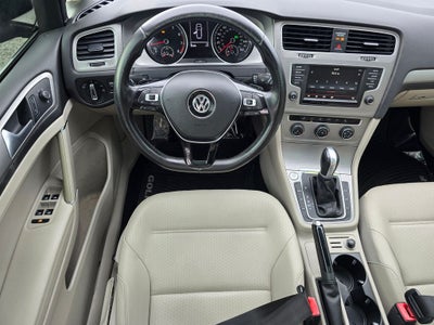 2016 Volkswagen Golf SportWagen SE