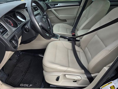 2016 Volkswagen Golf SportWagen SE