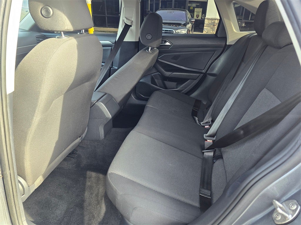 2019 Volkswagen Jetta R-Line