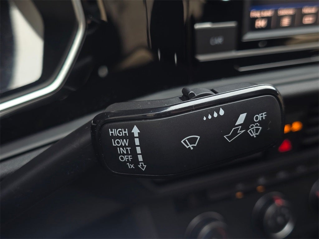 2019 Volkswagen Jetta R-Line