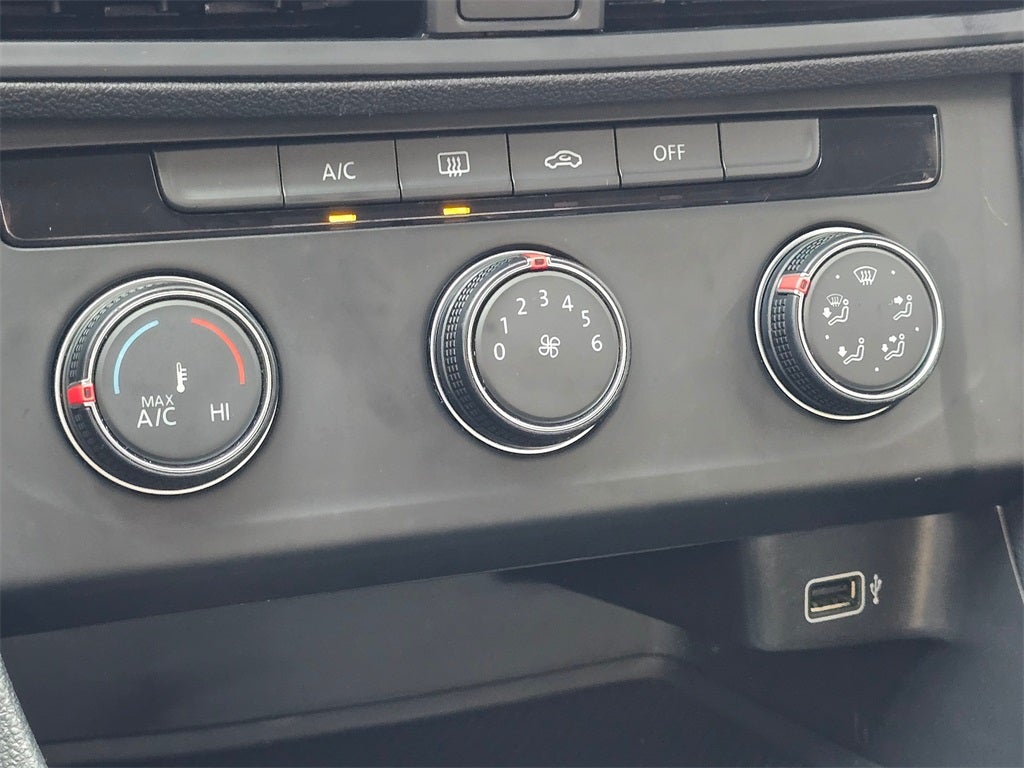 2019 Volkswagen Jetta R-Line