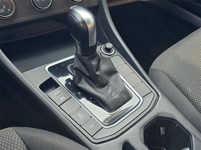 2019 Volkswagen Jetta R-Line