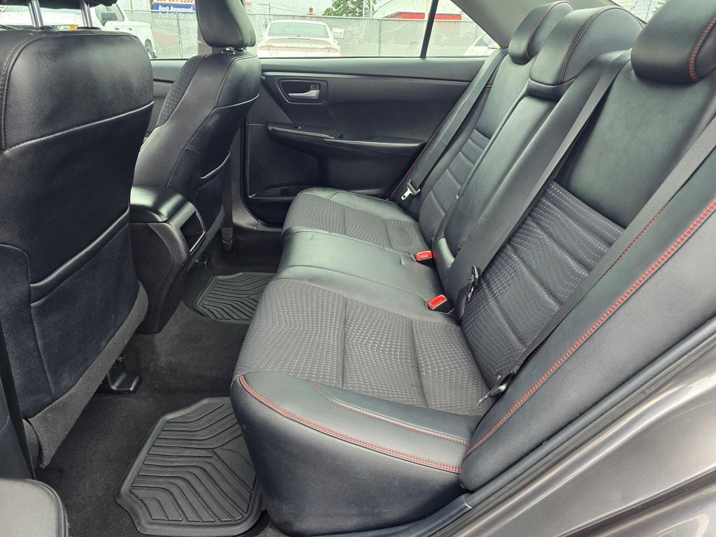 2015 Toyota Camry SE