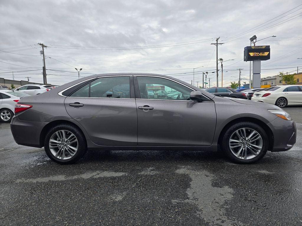 2015 Toyota Camry SE