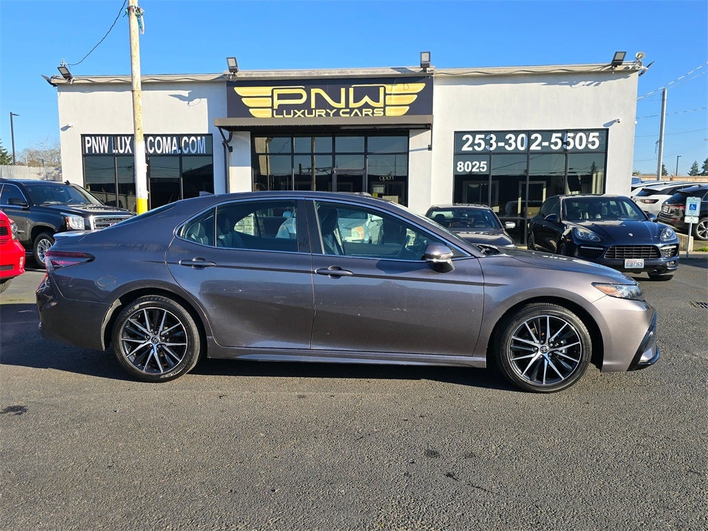 2021 Toyota Camry SE