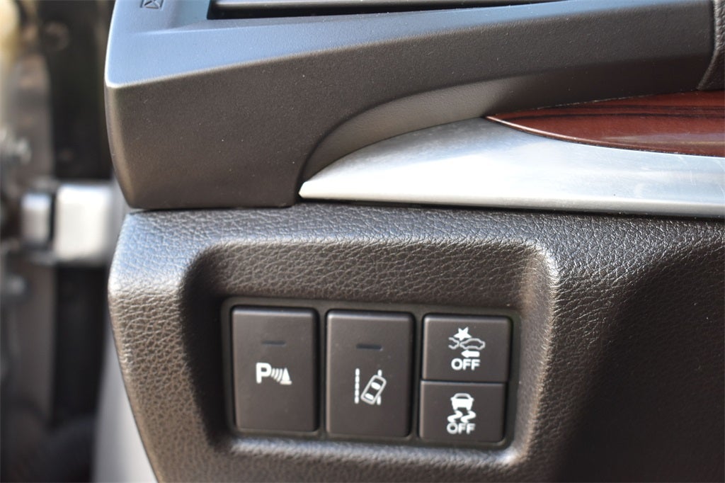 2016 Acura MDX 3.5L SH-AWD w/Advance & Entertainment Pkgs