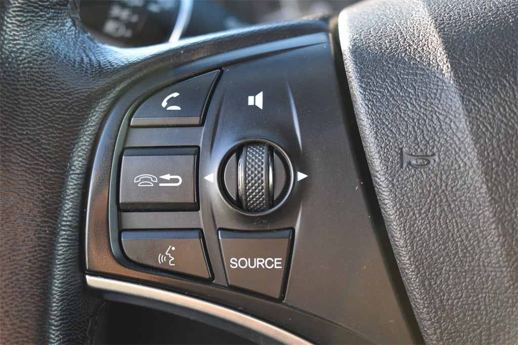 2016 Acura MDX 3.5L SH-AWD w/Advance & Entertainment Pkgs