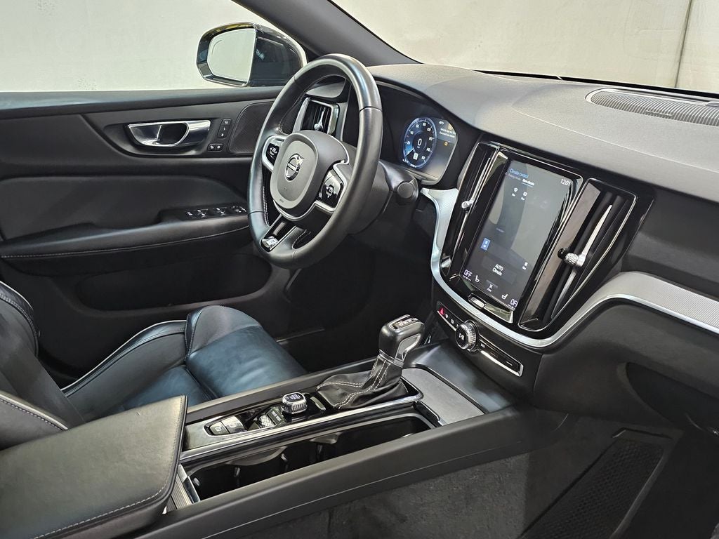 2019 Volvo S60 T5 R-Design