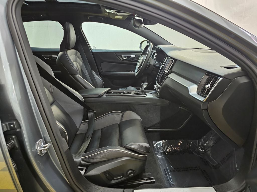 2019 Volvo S60 T5 R-Design