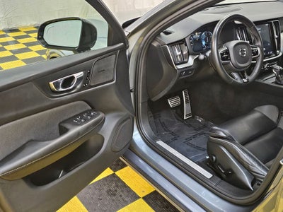 2019 Volvo S60 T5 R-Design