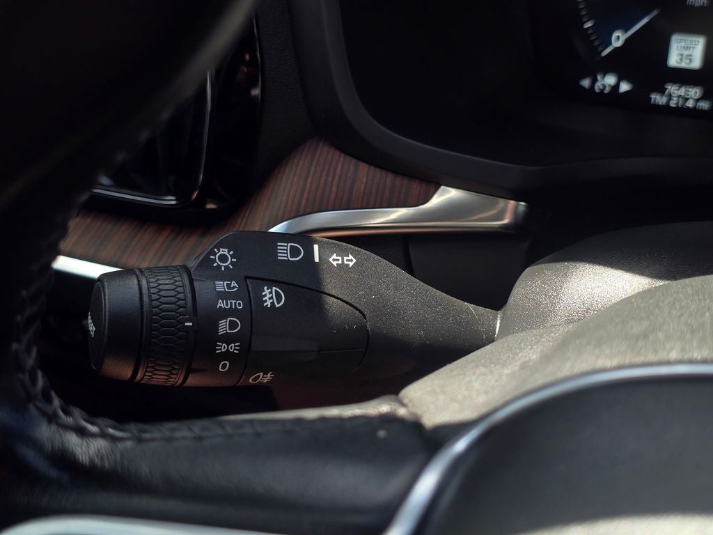 2022 Volvo S60 B5 Momentum