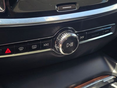 2022 Volvo S60 B5 Momentum
