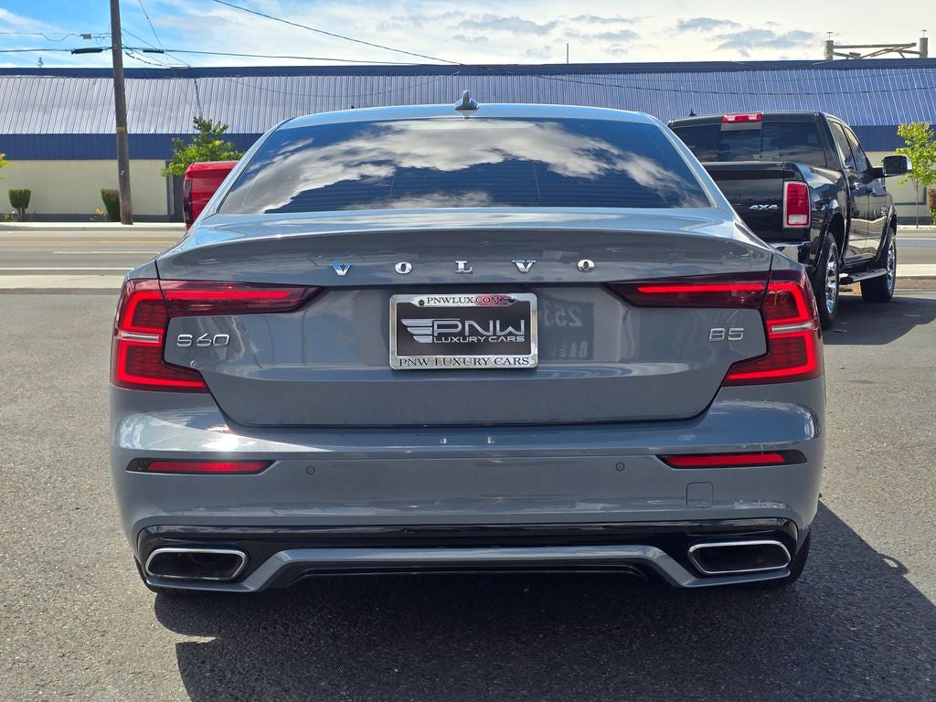 2022 Volvo S60 B5 Momentum