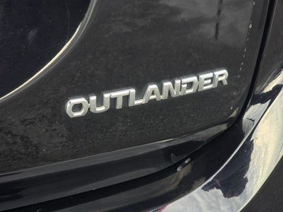 2018 Mitsubishi Outlander ES