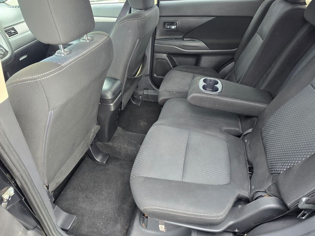 2018 Mitsubishi Outlander ES