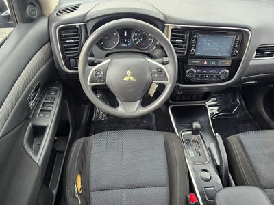 2018 Mitsubishi Outlander ES