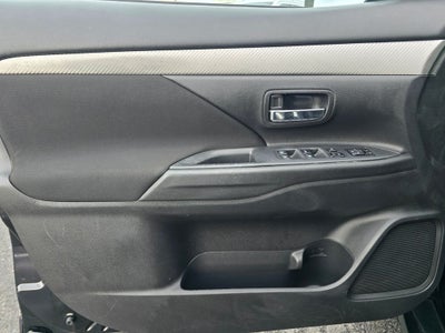 2018 Mitsubishi Outlander ES