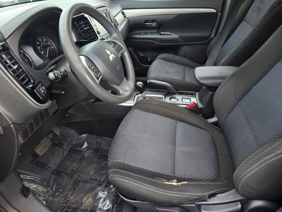 2018 Mitsubishi Outlander ES