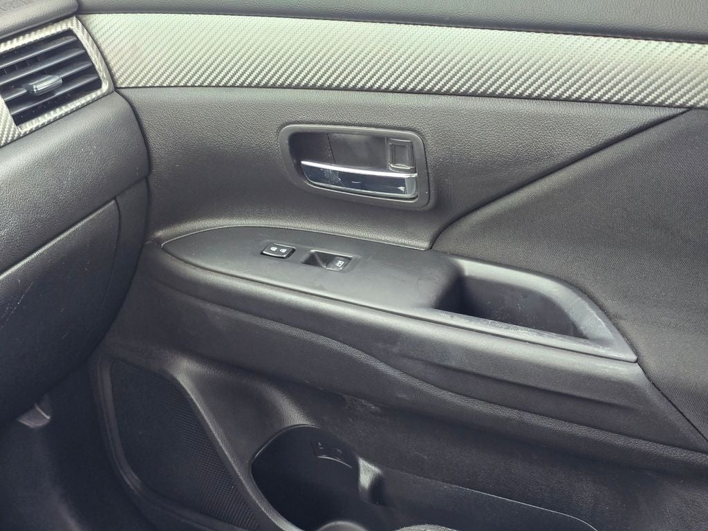 2018 Mitsubishi Outlander ES