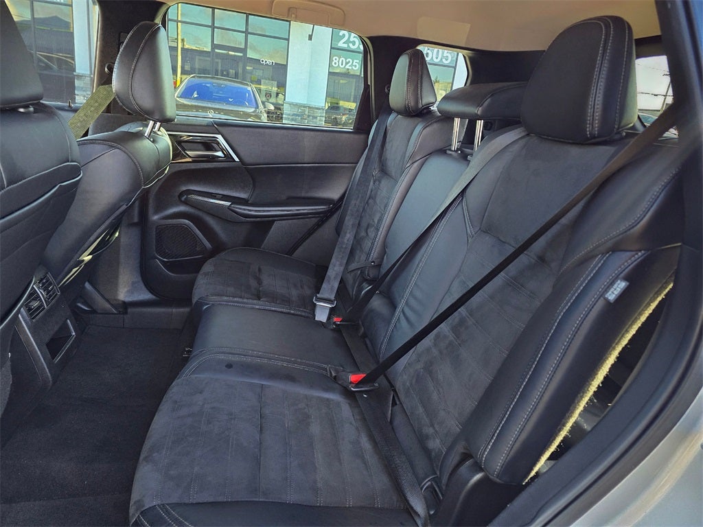 2022 Mitsubishi Outlander SE