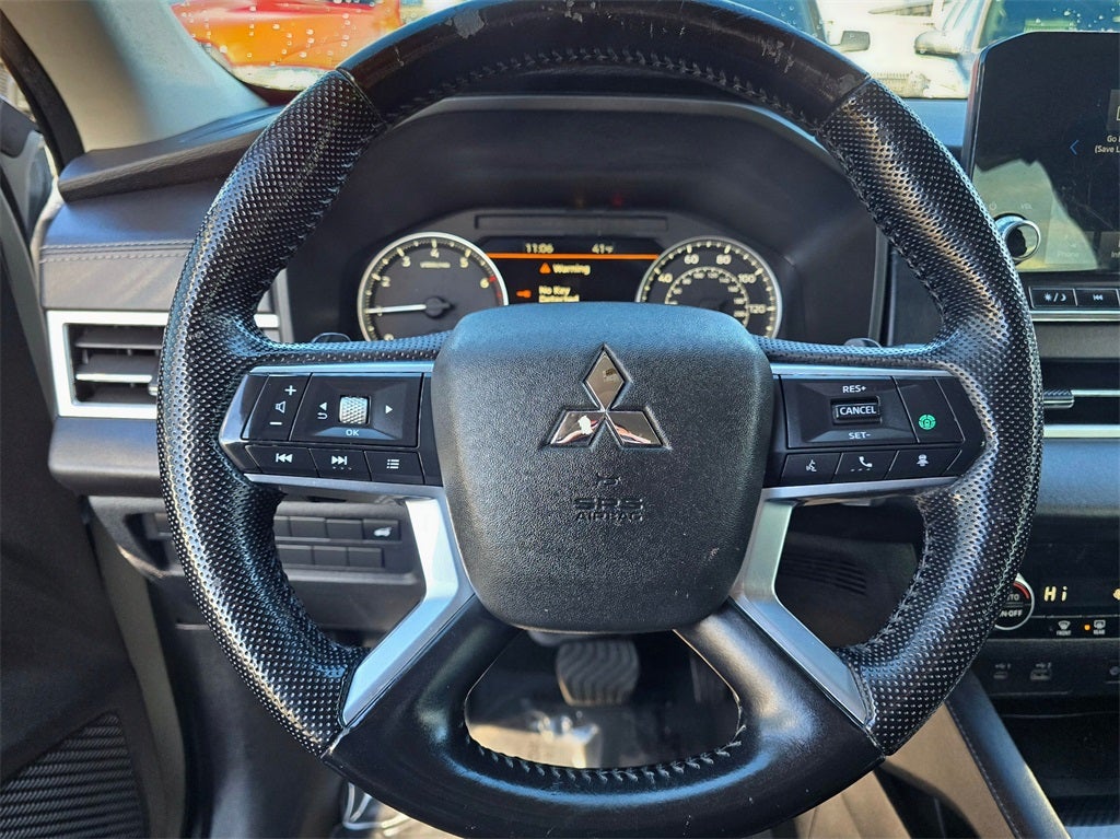 2022 Mitsubishi Outlander SE