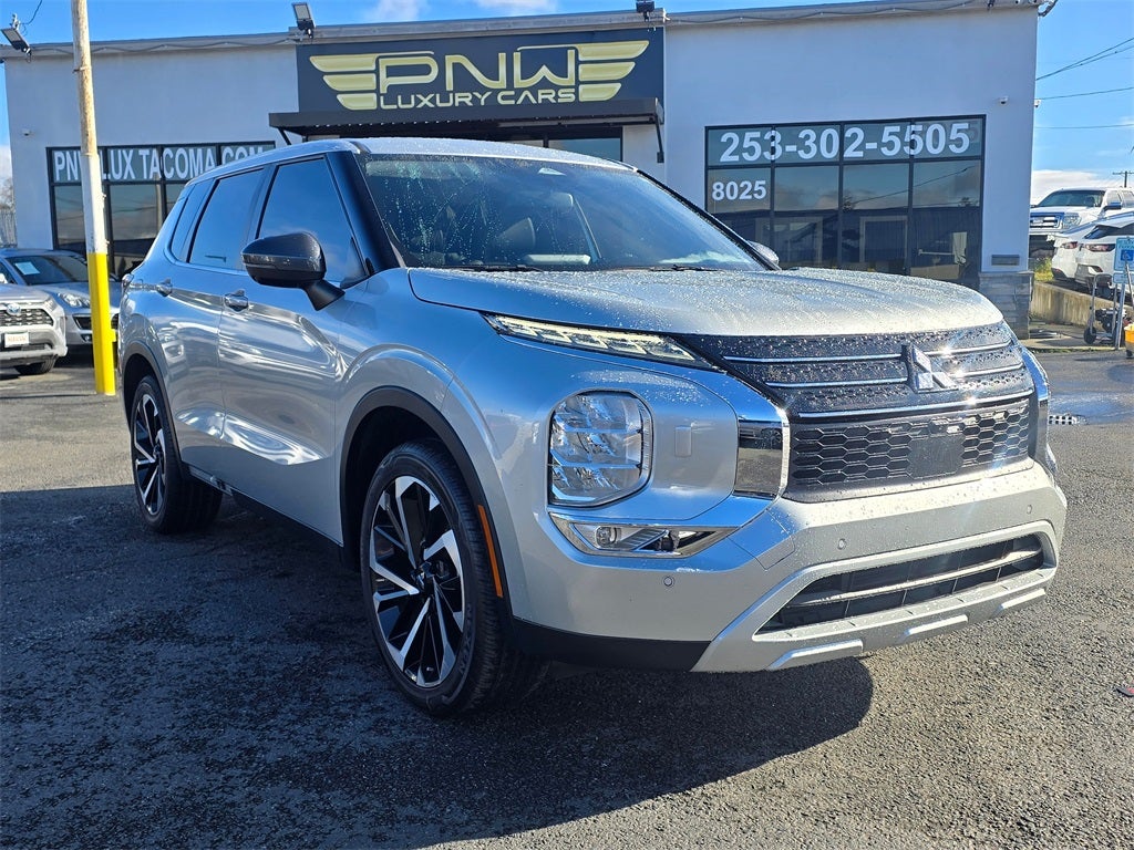 2022 Mitsubishi Outlander SE