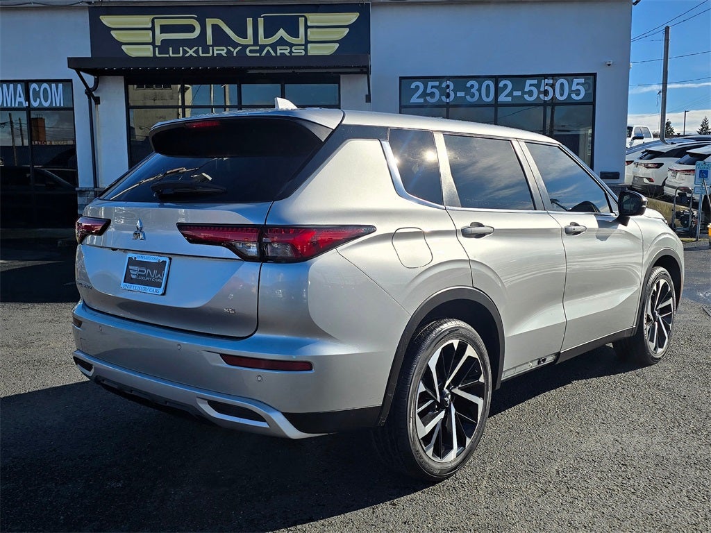 2022 Mitsubishi Outlander SE