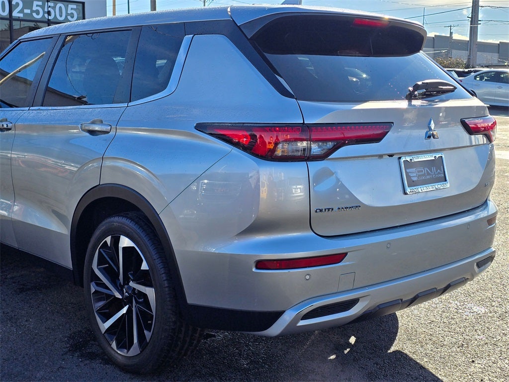 2022 Mitsubishi Outlander SE