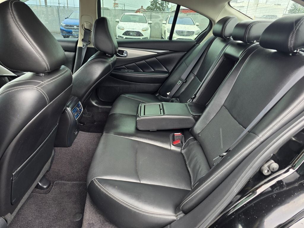 2022 INFINITI Q50 LUXE