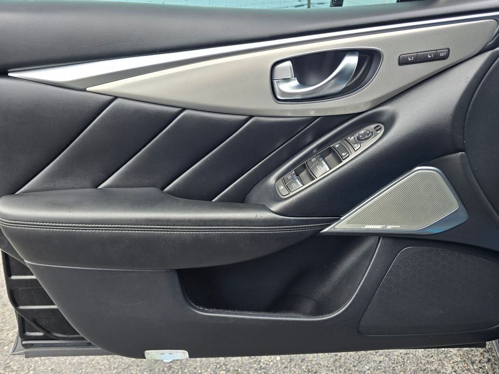 2022 INFINITI Q50 LUXE