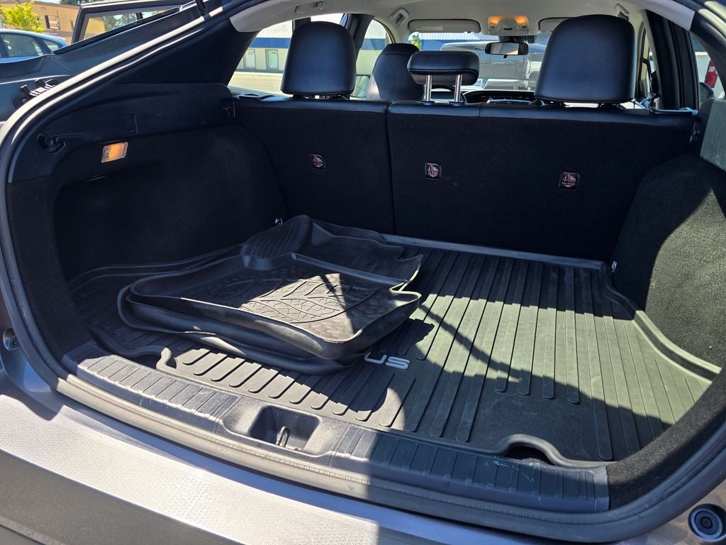 2017 Toyota Prius Three Touring