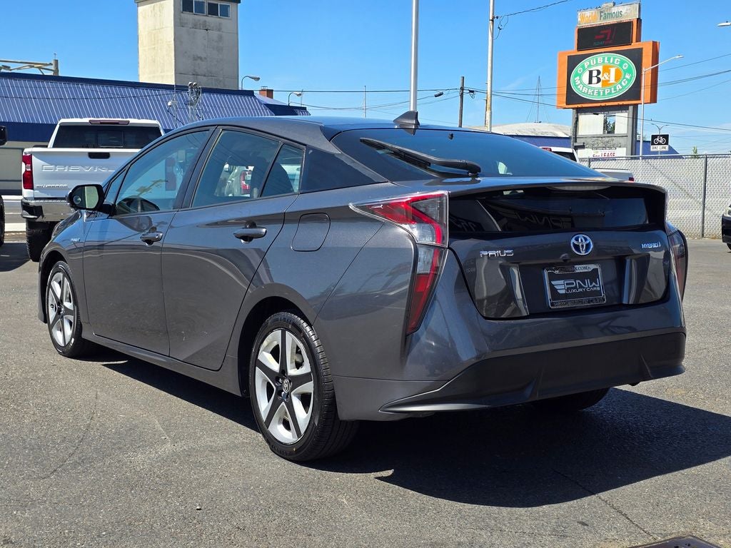 2017 Toyota Prius Three Touring