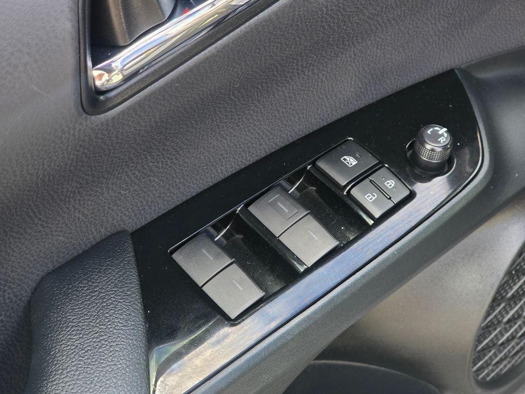 2020 Toyota Prius LE AWD-e