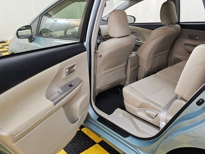 2014 Toyota Prius v Three