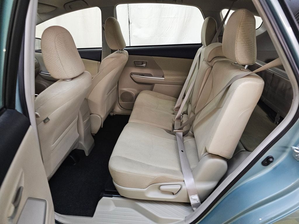 2014 Toyota Prius v Three