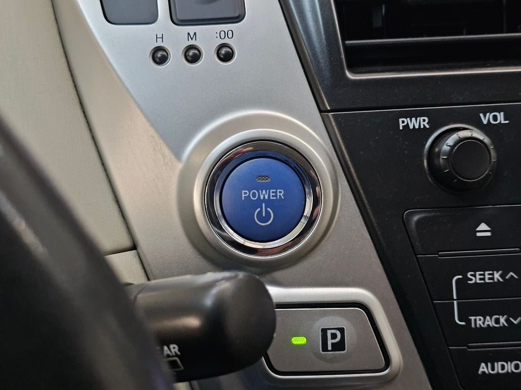 2014 Toyota Prius v Three