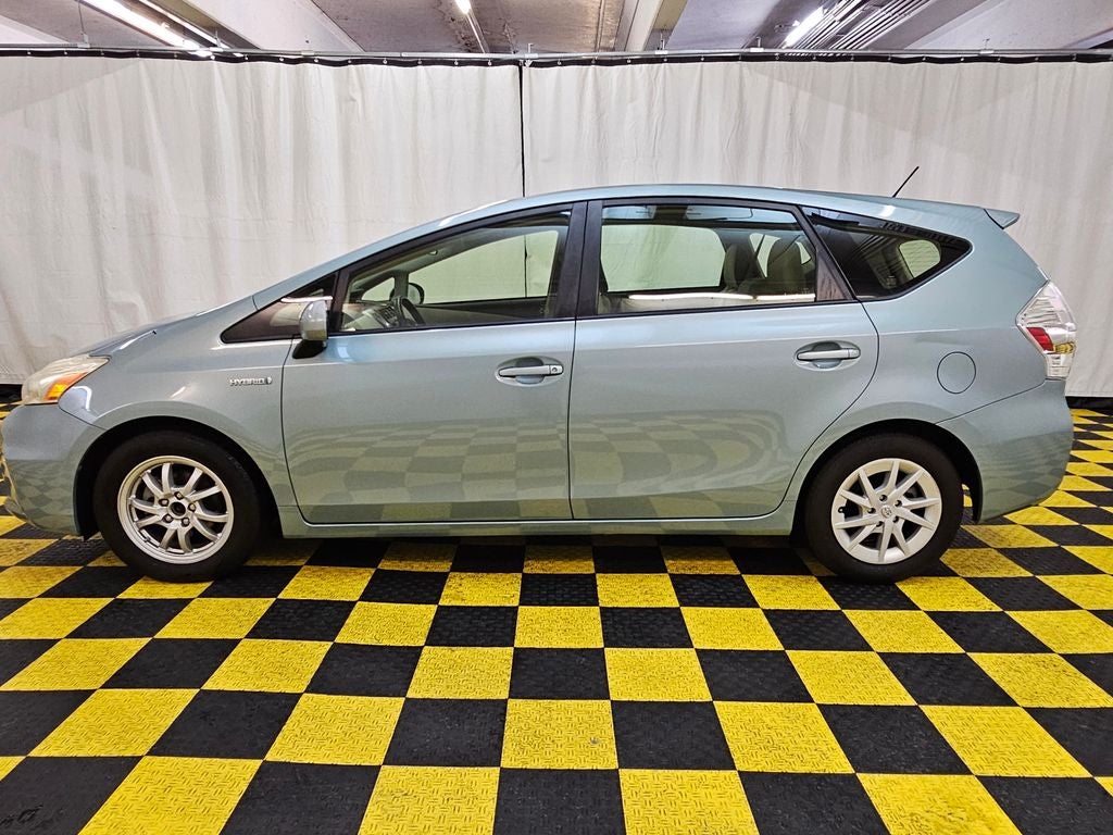 2014 Toyota Prius v Three