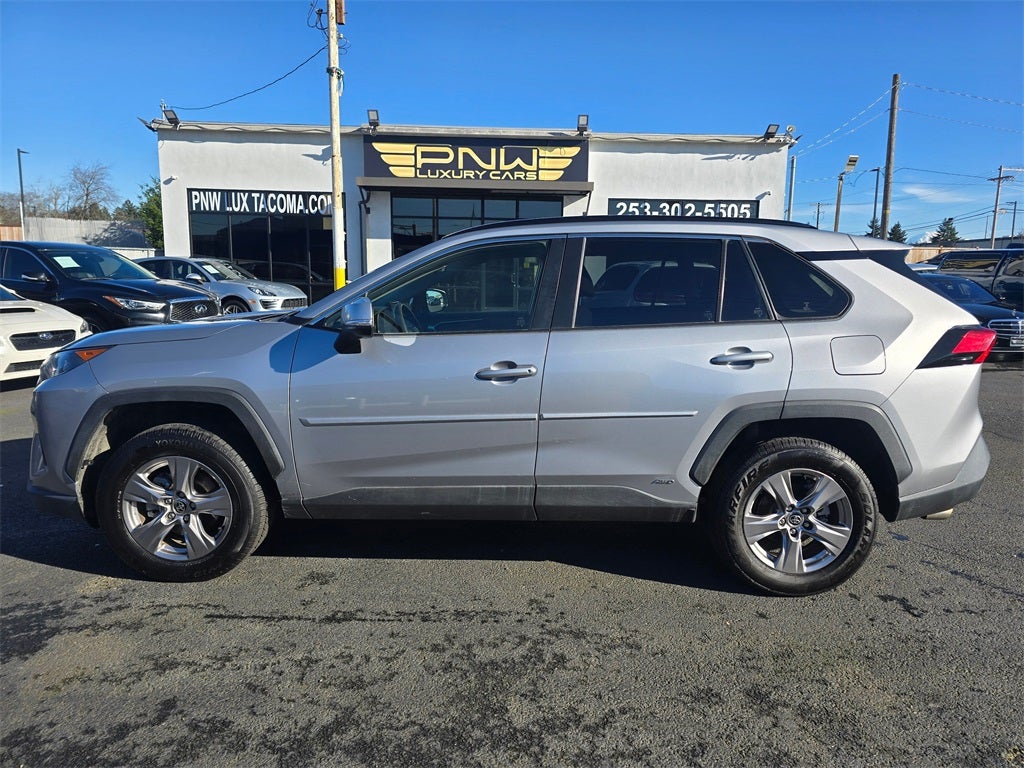 2022 Toyota RAV4 Hybrid LE