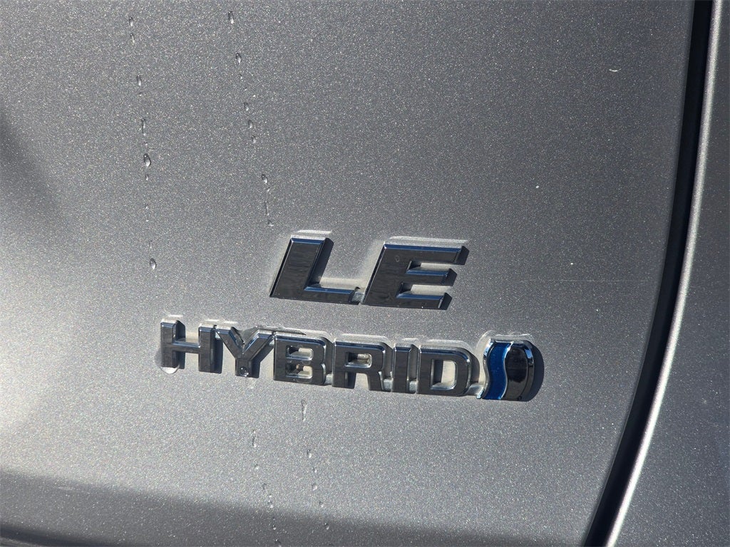 2022 Toyota RAV4 Hybrid LE